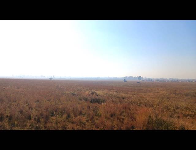 4,595M² VACANT LAND FOR SALE IN UNITAS PARK